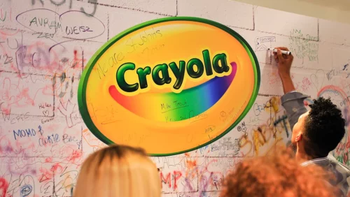 ¿Crayola quiere incursionar en la televisión?
